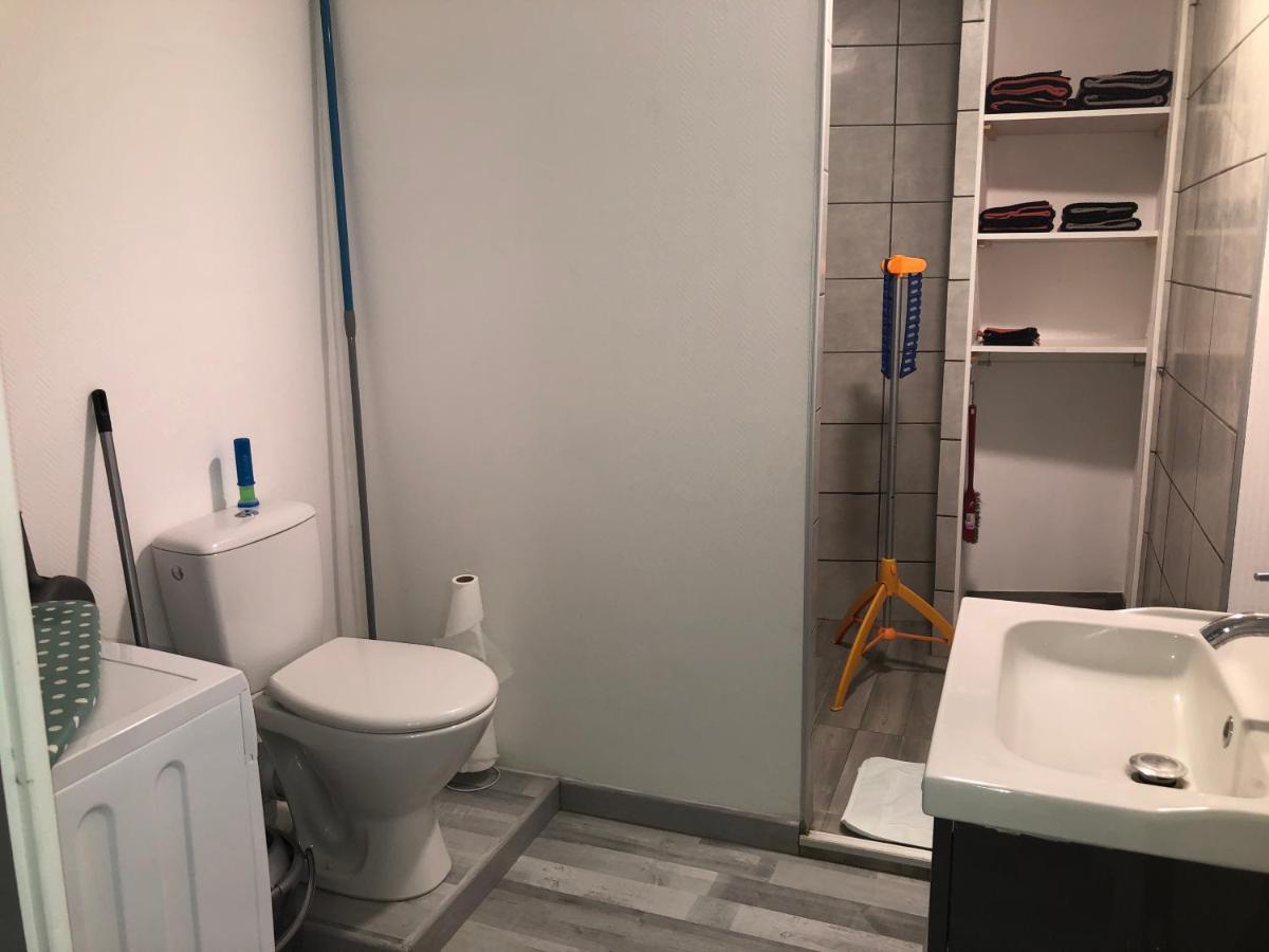Gite Zen Pres Thermes De Jonzac Bois Bagian luar foto